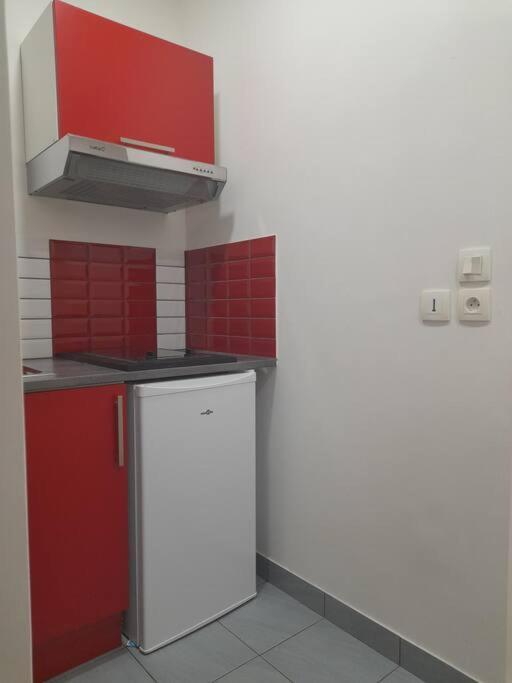 Studio - 1 Min Rer - 10Min Disney & 30 Min Paris - Free Parking & Wifi Lejlighed Bussy-Saint-Georges Eksteriør billede