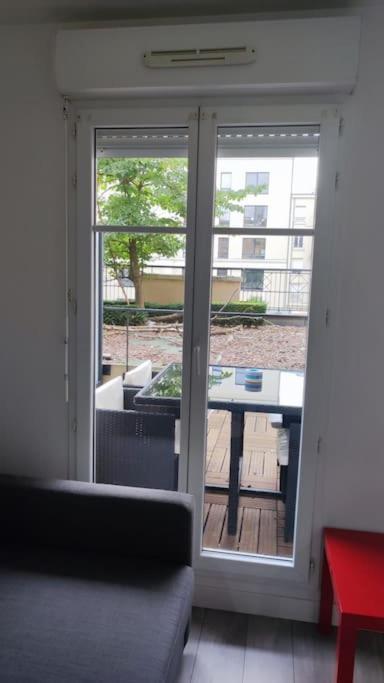 Studio - 1 Min Rer - 10Min Disney & 30 Min Paris - Free Parking & Wifi Lejlighed Bussy-Saint-Georges Eksteriør billede