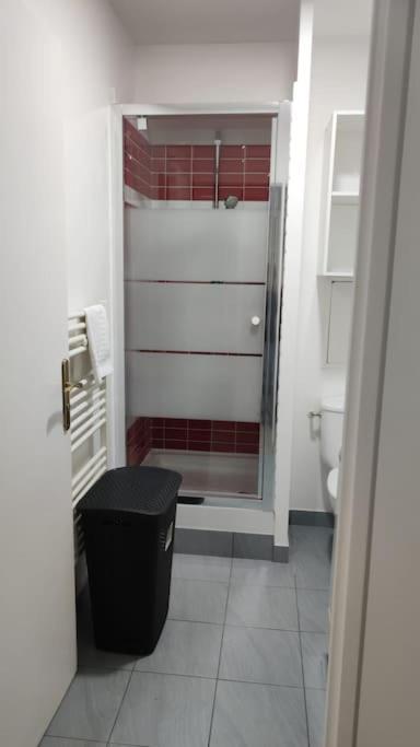 Studio - 1 Min Rer - 10Min Disney & 30 Min Paris - Free Parking & Wifi Lejlighed Bussy-Saint-Georges Eksteriør billede