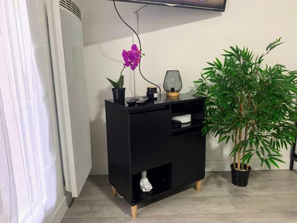 Studio - 1 Min Rer - 10Min Disney & 30 Min Paris - Free Parking & Wifi Lejlighed Bussy-Saint-Georges Eksteriør billede